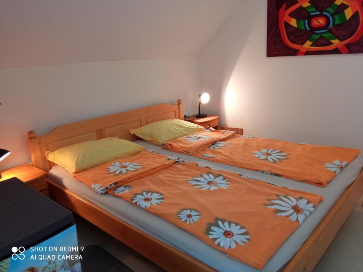 Studio Teo Pomorie Apartment Luaran gambar